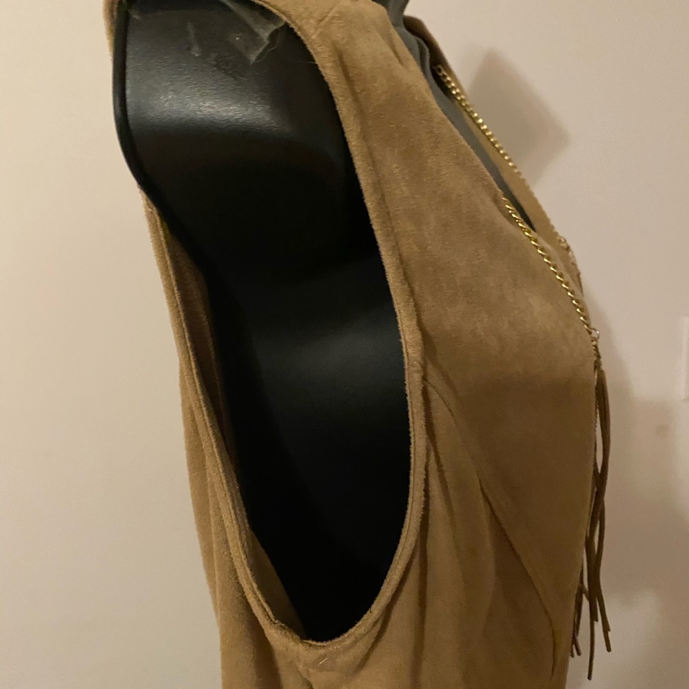 Top - Picture 4 of 5